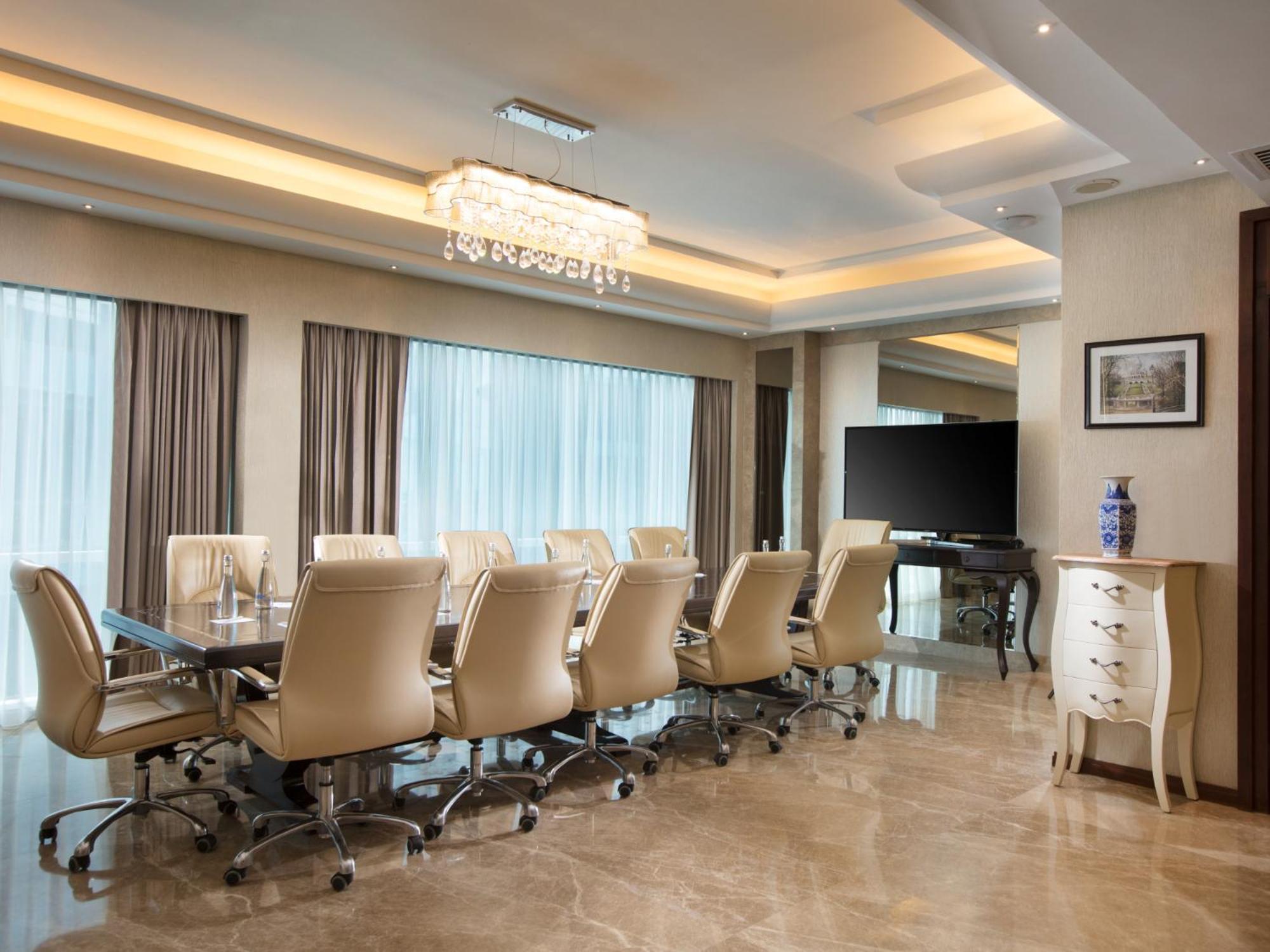 Wyndham Panbil Batam Hotel Ngoại thất bức ảnh